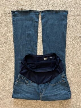 Like New Signature by Levi Strauss Maternity Bootcut Jeans Size Large